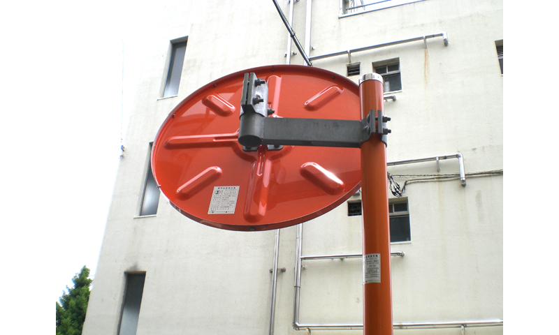 東京都練馬区　ライトミラー800Φ　裏板オレンジ塗装